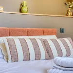 펜션 Tour Du Xviiie Siecle, 1 Chambre, Cinema & Jacuzzi