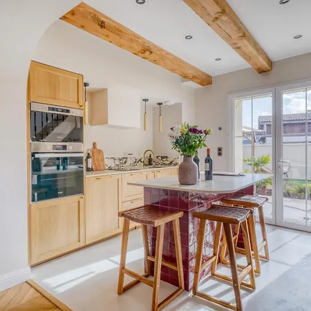 Tour Du Xviiie Siècle, 1 Chambre, Cinéma&jacuzzi Сasa de vacaciones