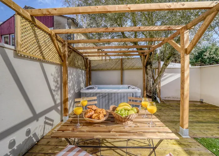 Tour Du Xviiie Siècle, 1 Chambre, Cinéma&jacuzzi Сasa de vacaciones *
