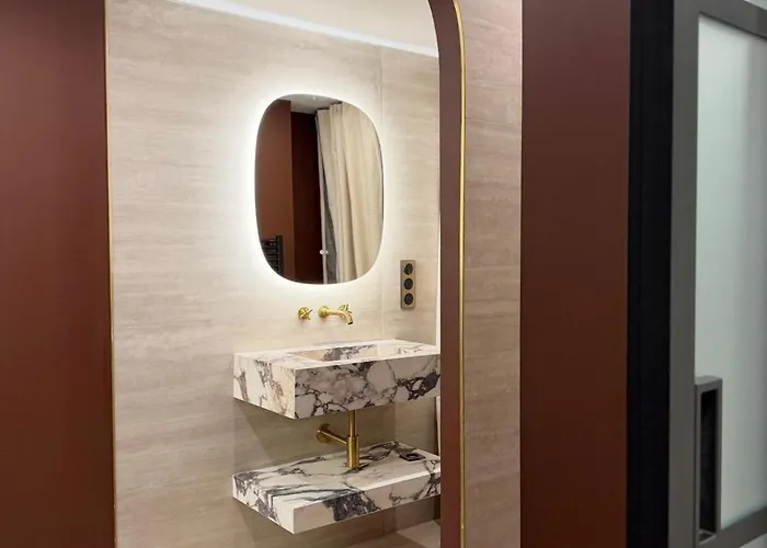 Сasa de vacaciones Tour Du Xviiie Siècle, 1 Chambre, Cinéma&jacuzzi Villenave-dʼOrnon