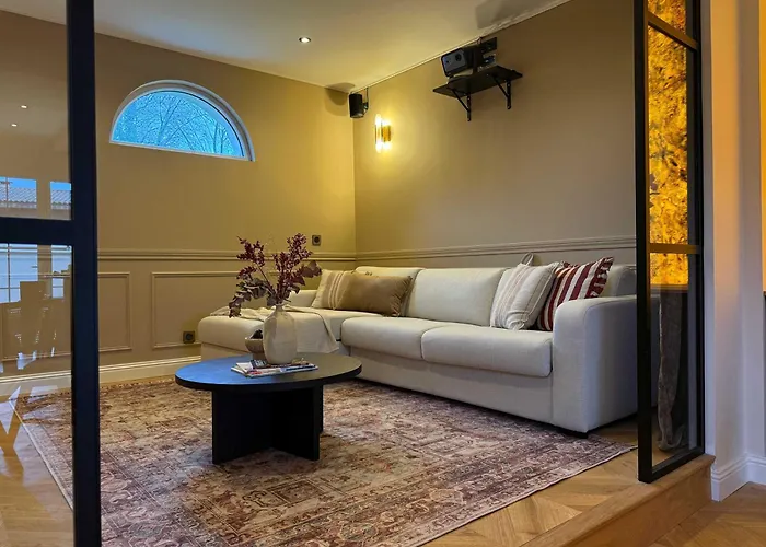 Tour Du Xviiie Siècle, 1 Chambre, Cinéma&jacuzzi Сasa de vacaciones *